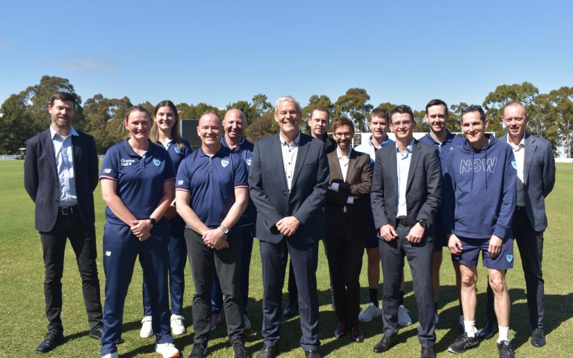 representatives from UTS and Cricket NSW pose for a group photograph