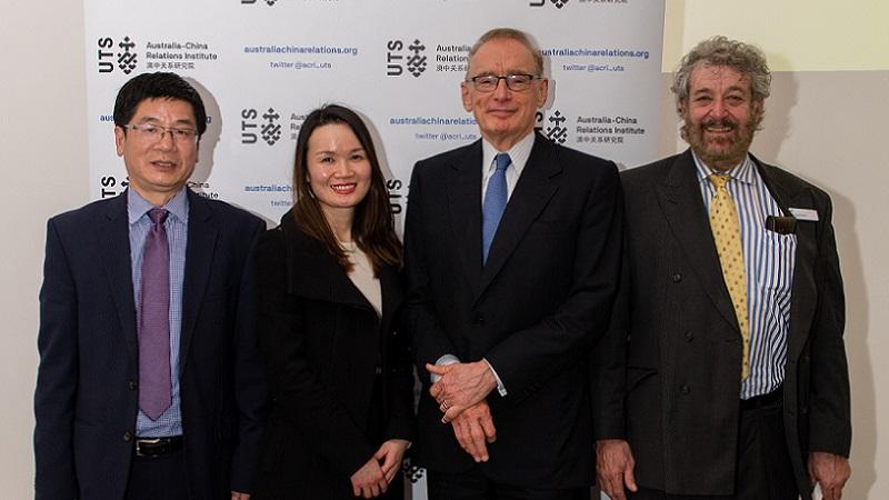 Panel speakers and Bob Carr