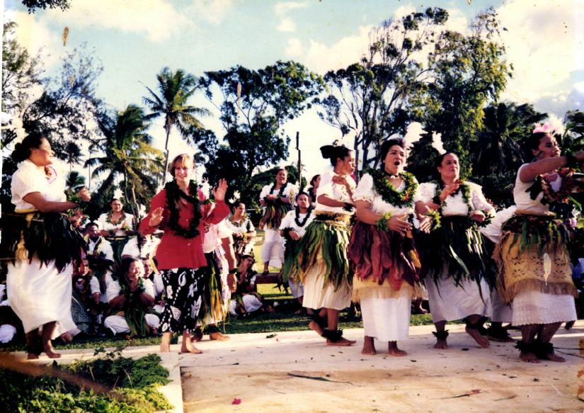 Director of WHO CC Prof. Michele Rumsey’s first meeting with Nurse Tuipulotu in Tonga, 1998