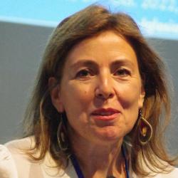Headshot of Prof Eva Rajo-Iglesias