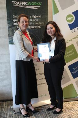 Amy Tran & Kate Kennedy holding certificate at ITE-ANZ Award Presentation 2023